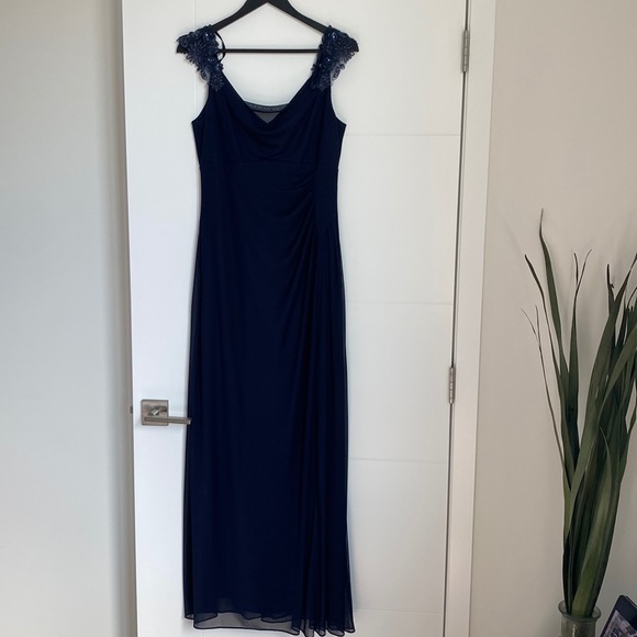 NWT Melanie Lyne beaded Gown - navy blue - Picture 1 of 5